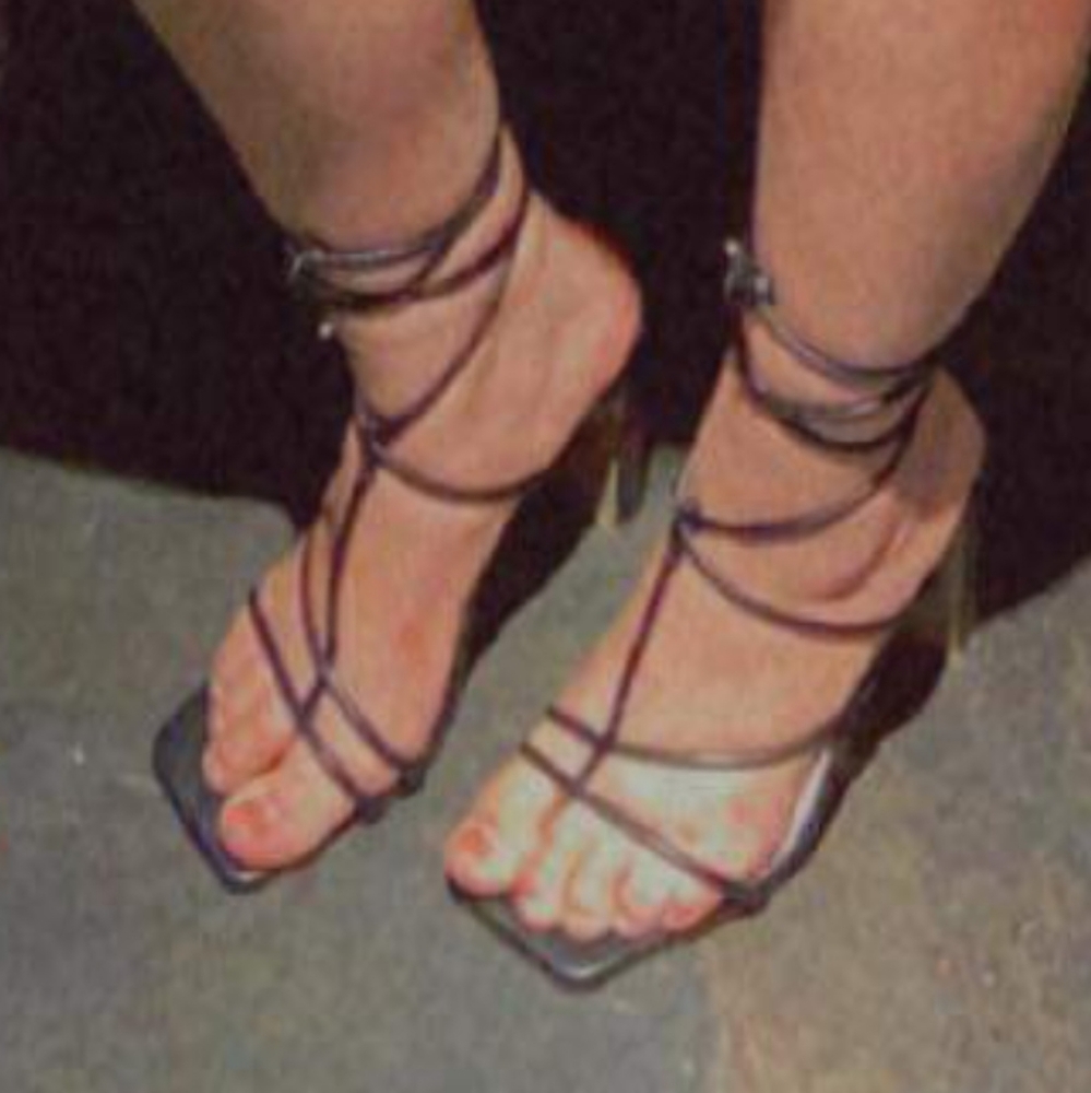 High heels - Picture 3 of 3